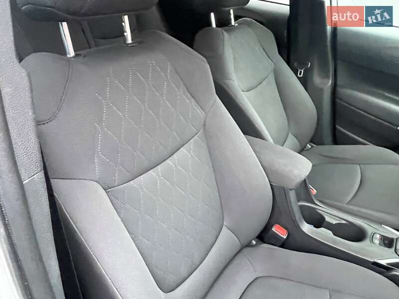 Внедорожник / Кроссовер Toyota Corolla Cross 2022 в Киеве