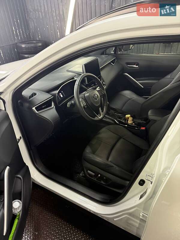 Позашляховик / Кросовер Toyota Corolla Cross 2023 в Києві