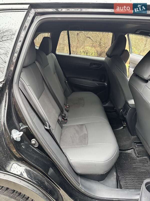 Внедорожник / Кроссовер Toyota Corolla Cross 2024 в Ватутино