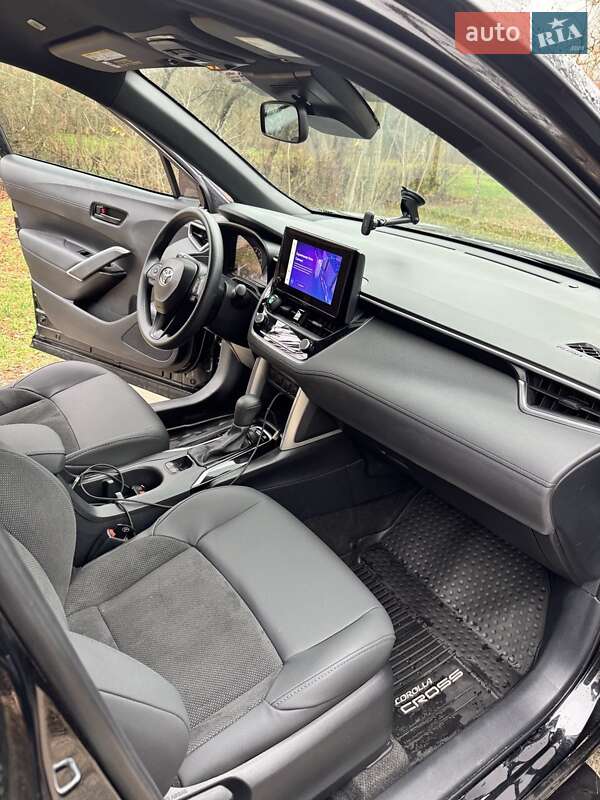Внедорожник / Кроссовер Toyota Corolla Cross 2024 в Ватутино