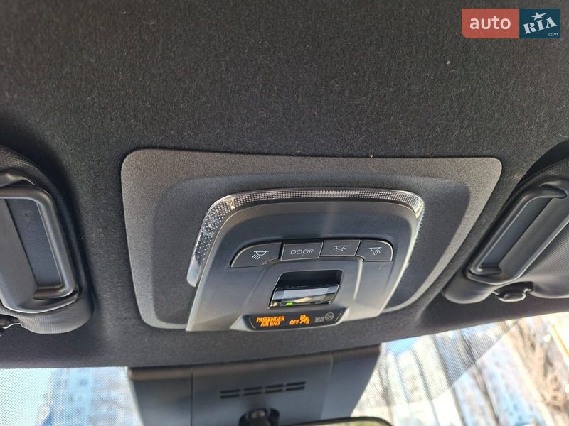 Универсал Toyota Corolla Cross 2024 в Киеве