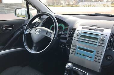 Універсал Toyota Corolla Verso 2008 в 