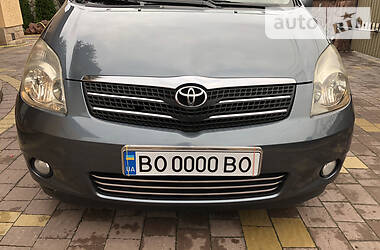 Минивэн Toyota Corolla Verso 2004 в Тернополе