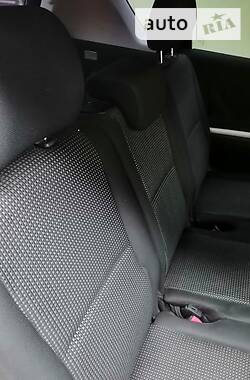 Минивэн Toyota Corolla Verso 2007 в 