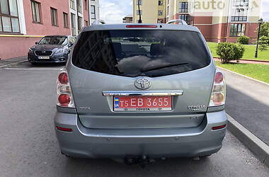 Минивэн Toyota Corolla Verso 2008 в Ровно