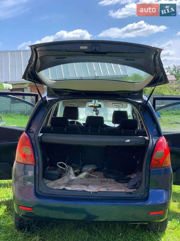 Мінівен Toyota Corolla Verso 2003 в Львові