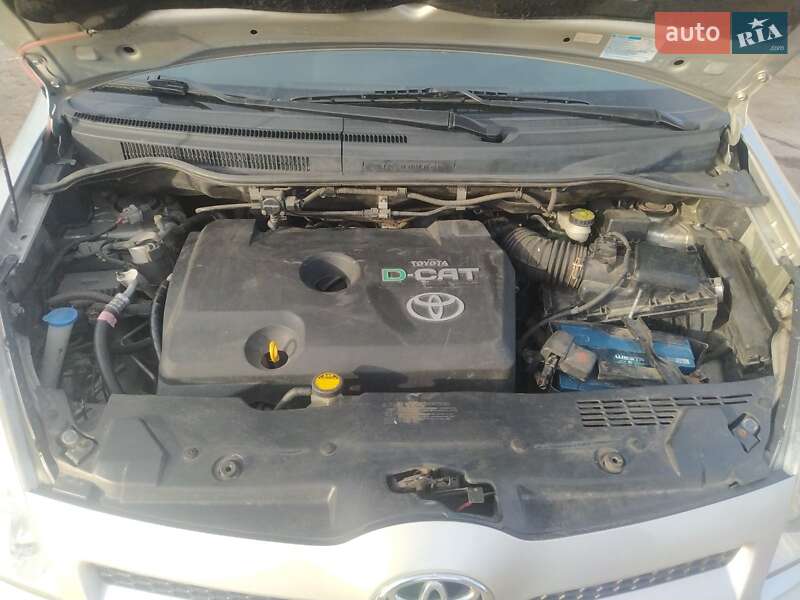 Мінівен Toyota Corolla Verso 2008 в Боярці фото 35 Мінівен Toyota Corolla Verso 2008 в Боярці