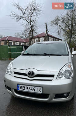 Минивэн Toyota Corolla Verso 2005 в Гнивани