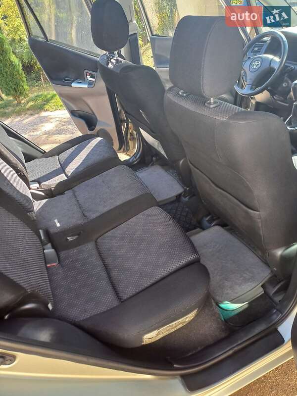 Минивэн Toyota Corolla Verso 2003 в Дружковке