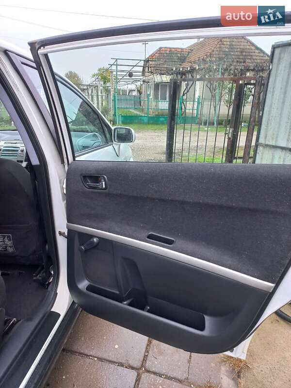 Минивэн Toyota Corolla Verso 2008 в Виноградове