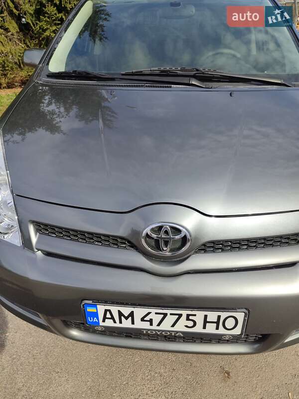 Toyota Corolla Verso 2005