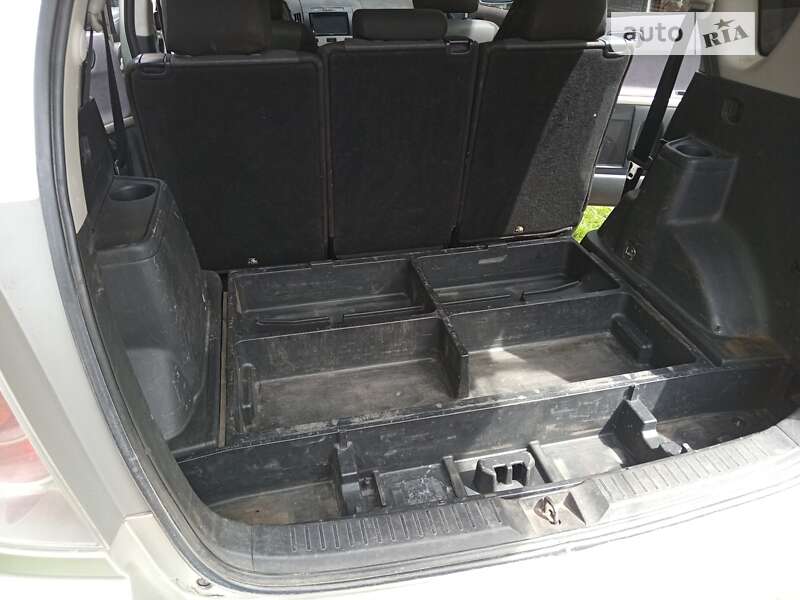 Мінівен Toyota Corolla Verso 2004 в Хоролі