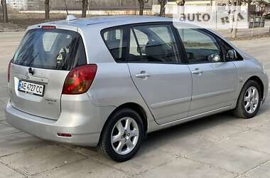 Минивэн Toyota Corolla Verso 2003 в Каменском