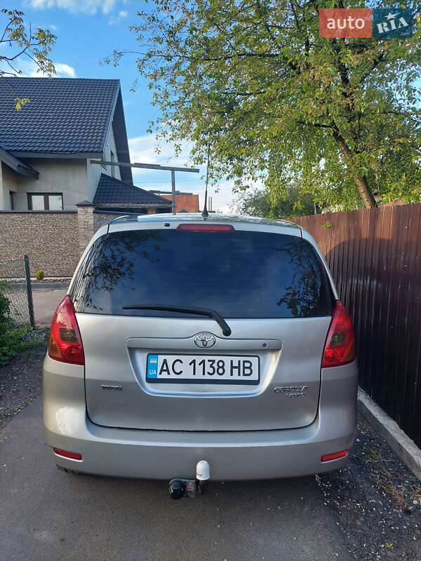 Мінівен Toyota Corolla Verso 2003 в Володимирі