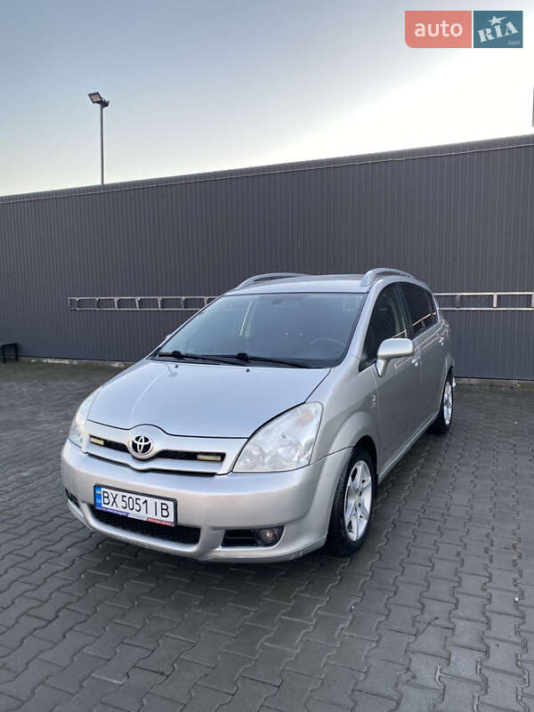 Мінівен Toyota Corolla Verso 2005 в Кам'янець-Подільському