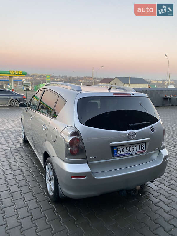 Мінівен Toyota Corolla Verso 2005 в Кам'янець-Подільському