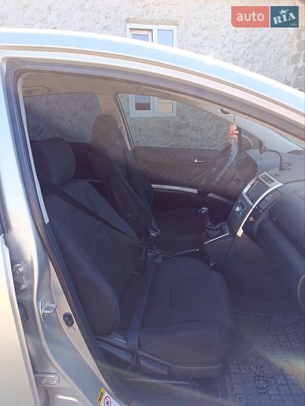 Мінівен Toyota Corolla Verso 2004 в Івано-Франківську