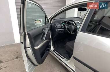 Мінівен Toyota Corolla Verso 2006 в 