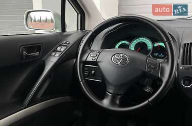 Мінівен Toyota Corolla Verso 2006 в 