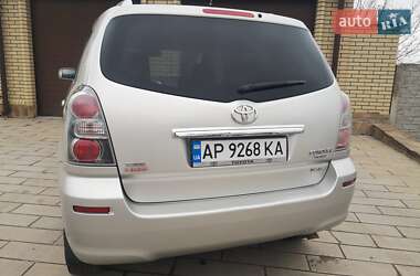 Минивэн Toyota Corolla Verso 2008 в 