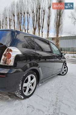 Мінівен Toyota Corolla Verso 2006 в 