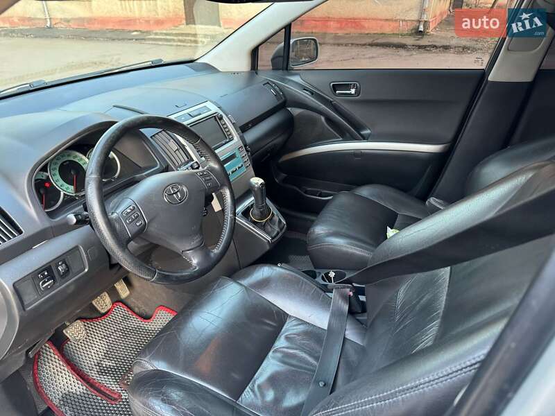 Мінівен Toyota Corolla Verso 2007 в Калуші