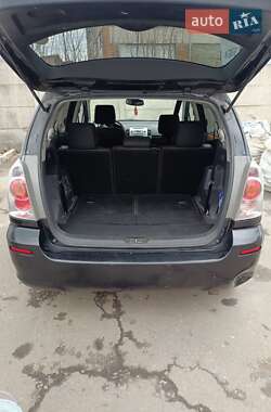 Минивэн Toyota Corolla Verso 2006 в 