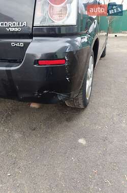 Минивэн Toyota Corolla Verso 2006 в 