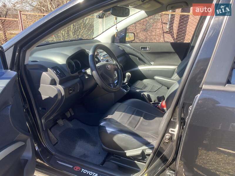 Мінівен Toyota Corolla Verso 2005 в Львові