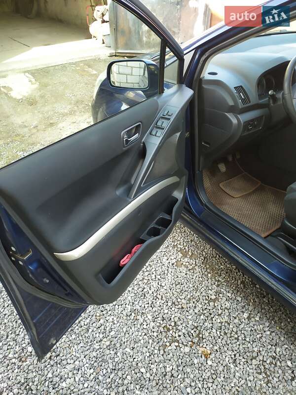 Минивэн Toyota Corolla Verso 2005 в Староконстантинове