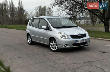 Минивэн Toyota Corolla Verso 2003 в 
