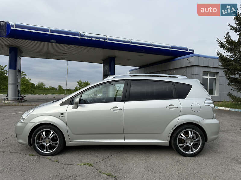 Мінівен Toyota Corolla Verso 2007 в Радивиліві фото 4 Мінівен Toyota Corolla Verso 2007 в Радивиліві