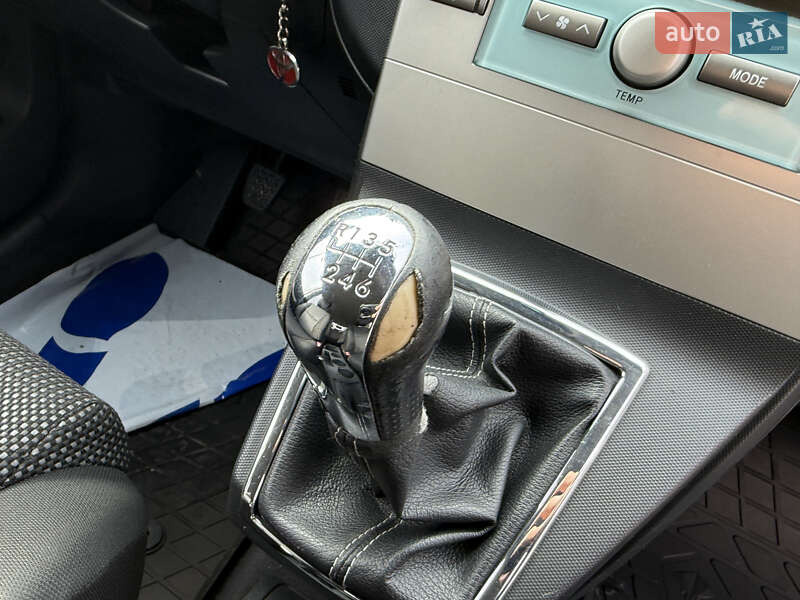 Мінівен Toyota Corolla Verso 2007 в Радивиліві фото 37 Мінівен Toyota Corolla Verso 2007 в Радивиліві