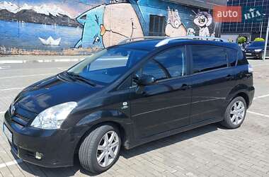 Минивэн Toyota Corolla Verso 2007 в 