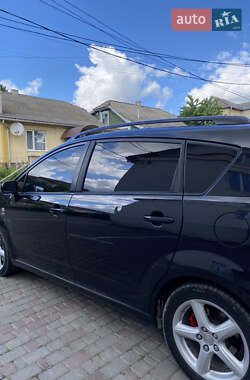 Минивэн Toyota Corolla Verso 2007 в 