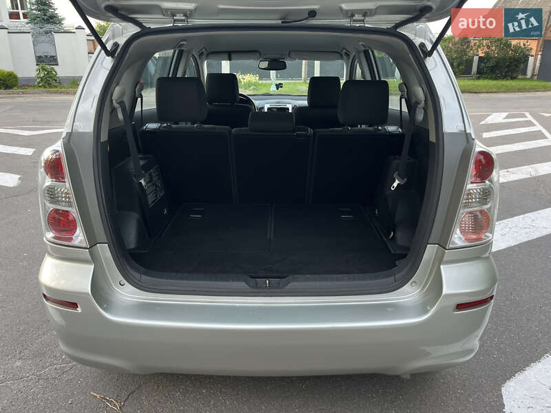 Минивэн Toyota Corolla Verso 2007 в Виннице