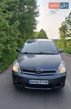 Минивэн Toyota Corolla Verso 2006 в Лугинах