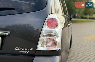 Мінівен Toyota Corolla Verso 2007 в 