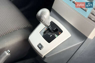 Мінівен Toyota Corolla Verso 2007 в 