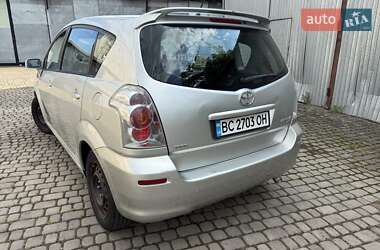Минивэн Toyota Corolla Verso 2005 в 