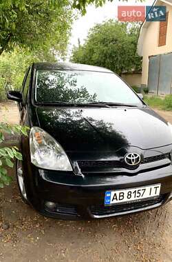 Минивэн Toyota Corolla Verso 2006 в Ямполе