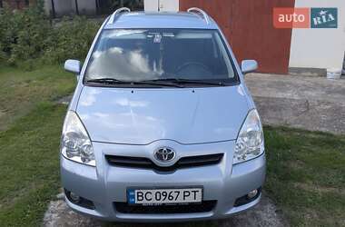 Минивэн Toyota Corolla Verso 2007 в 