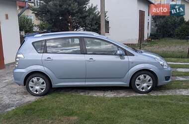 Минивэн Toyota Corolla Verso 2007 в 