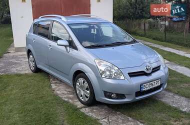 Минивэн Toyota Corolla Verso 2007 в 