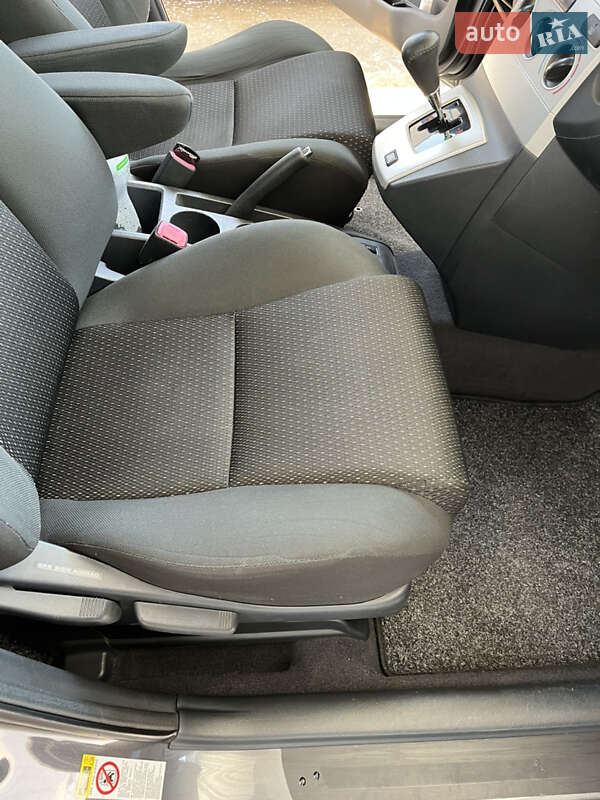 Минивэн Toyota Corolla Verso 2008 в Ромнах