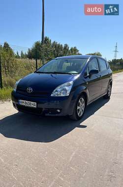 Минивэн Toyota Corolla Verso 2007 в Коростене