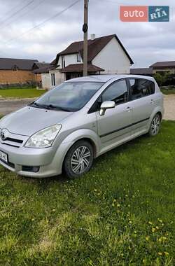 Минивэн Toyota Corolla Verso 2005 в Самборе