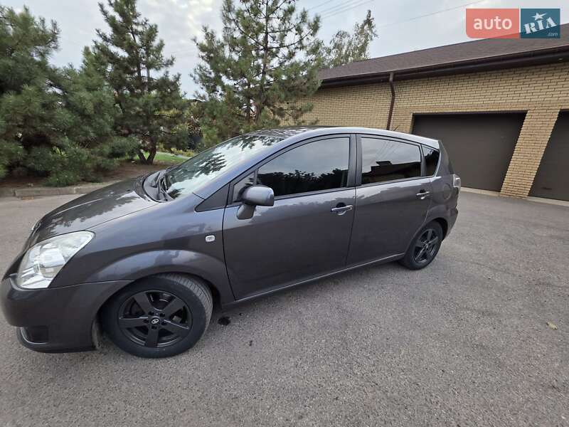 Мінівен Toyota Corolla Verso 2008 в Кривому Розі