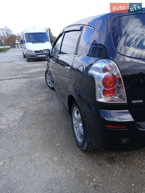 Минивэн Toyota Corolla Verso 2007 в Верховине фото 5 Минивэн Toyota Corolla Verso 2007 в Верховине