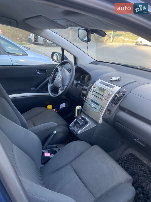 Минивэн Toyota Corolla Verso 2005 в Ананьеве фото 8 Минивэн Toyota Corolla Verso 2005 в Ананьеве